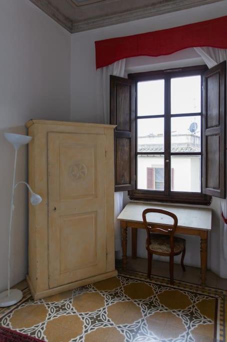 Elegant Apartment Outside Ztl & 10Min From Center Firenze Bagian luar foto