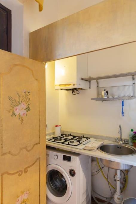 Elegant Apartment Outside Ztl & 10Min From Center Firenze Bagian luar foto